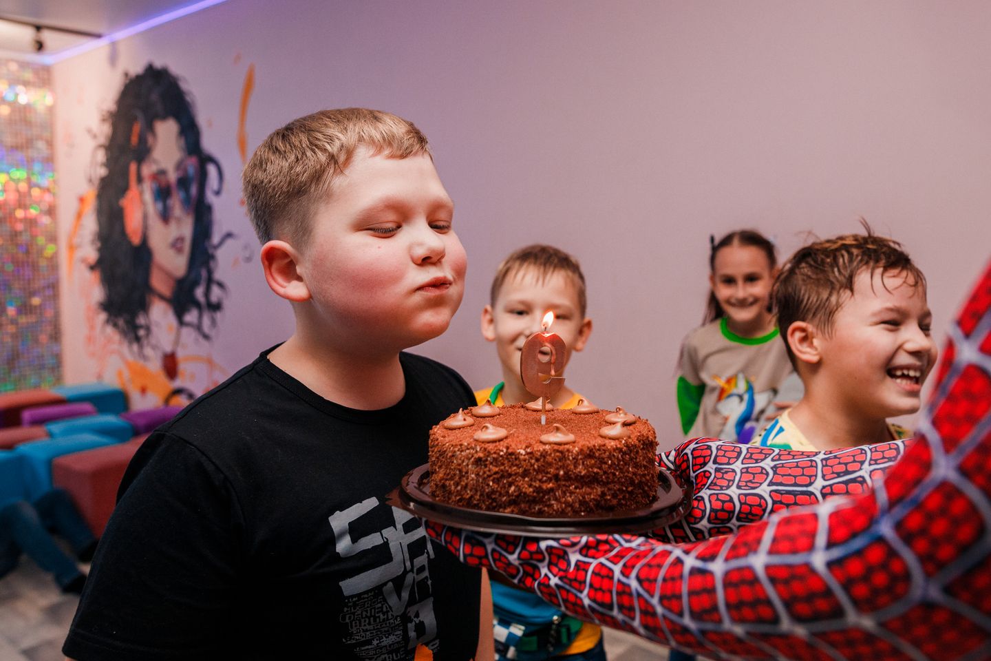 День рождения с человеком пауком