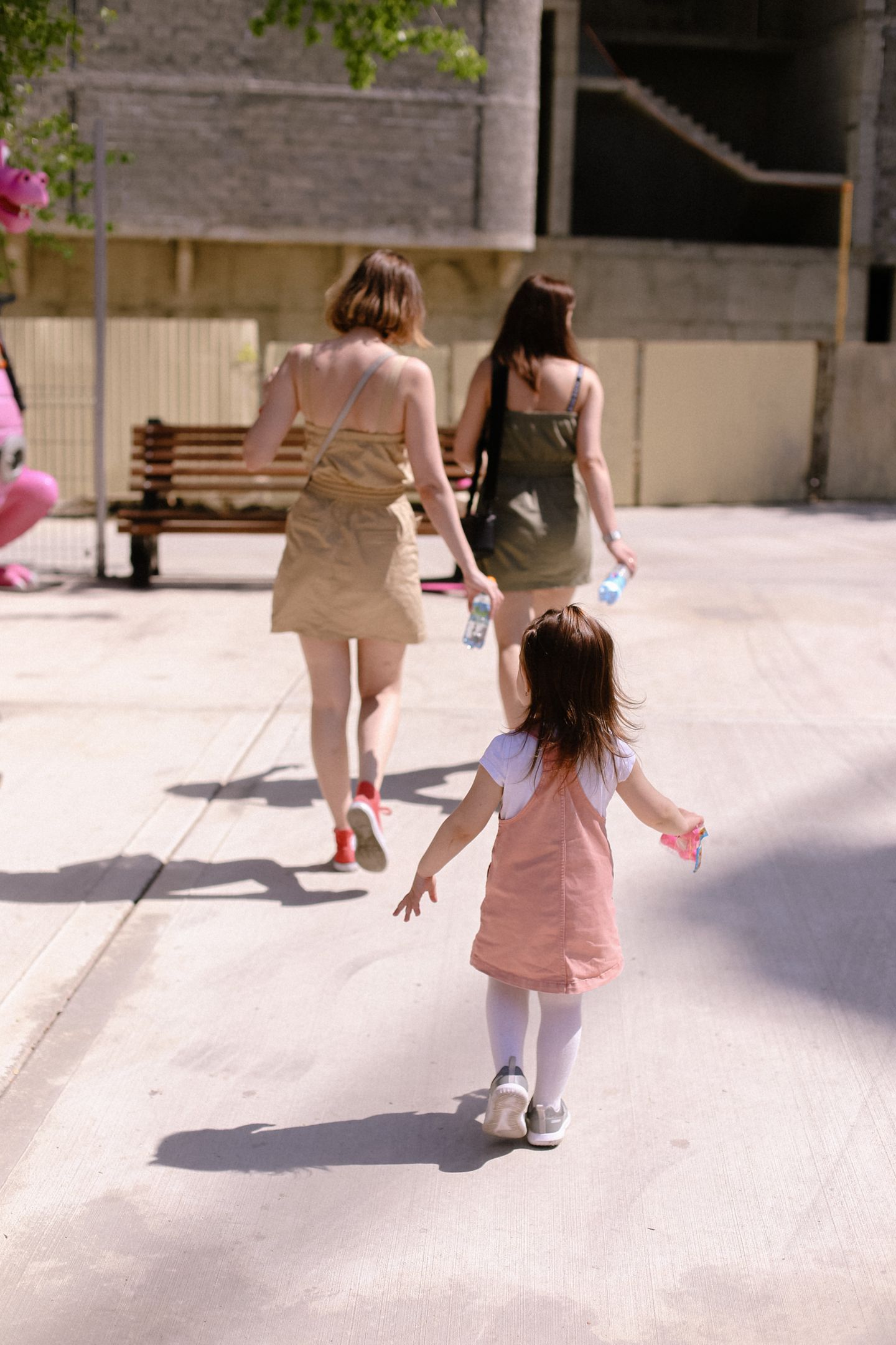 Three girls in Novoross