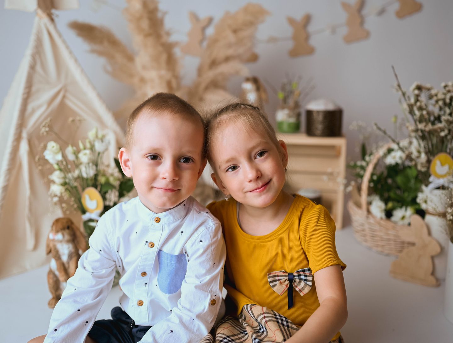 Медведевы Ульяна 4г  Глеб 3г "Пасхальная открытка"
