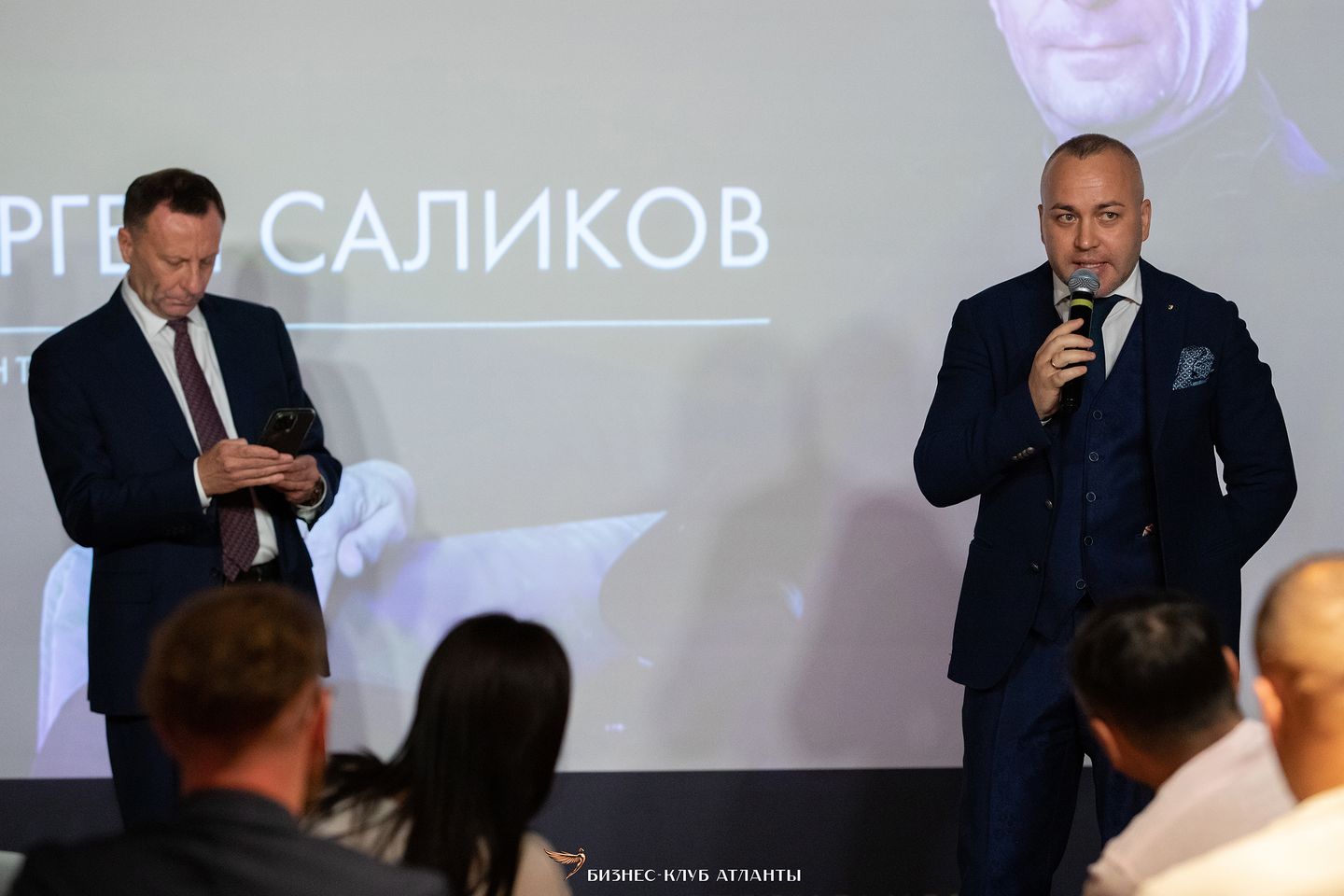 Атланты говорят с резидентом Сергеем Саликовым