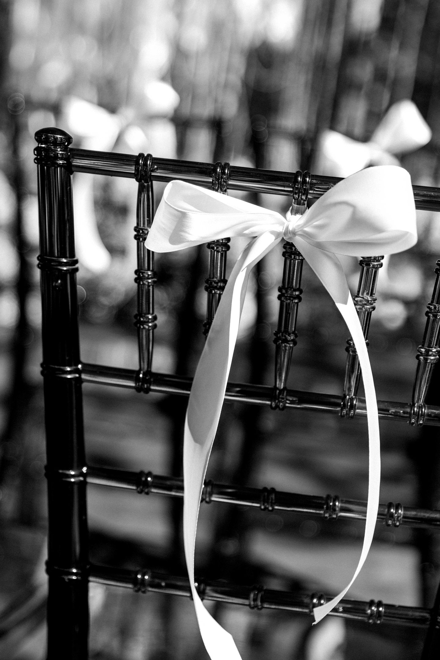 Weaving ribbons