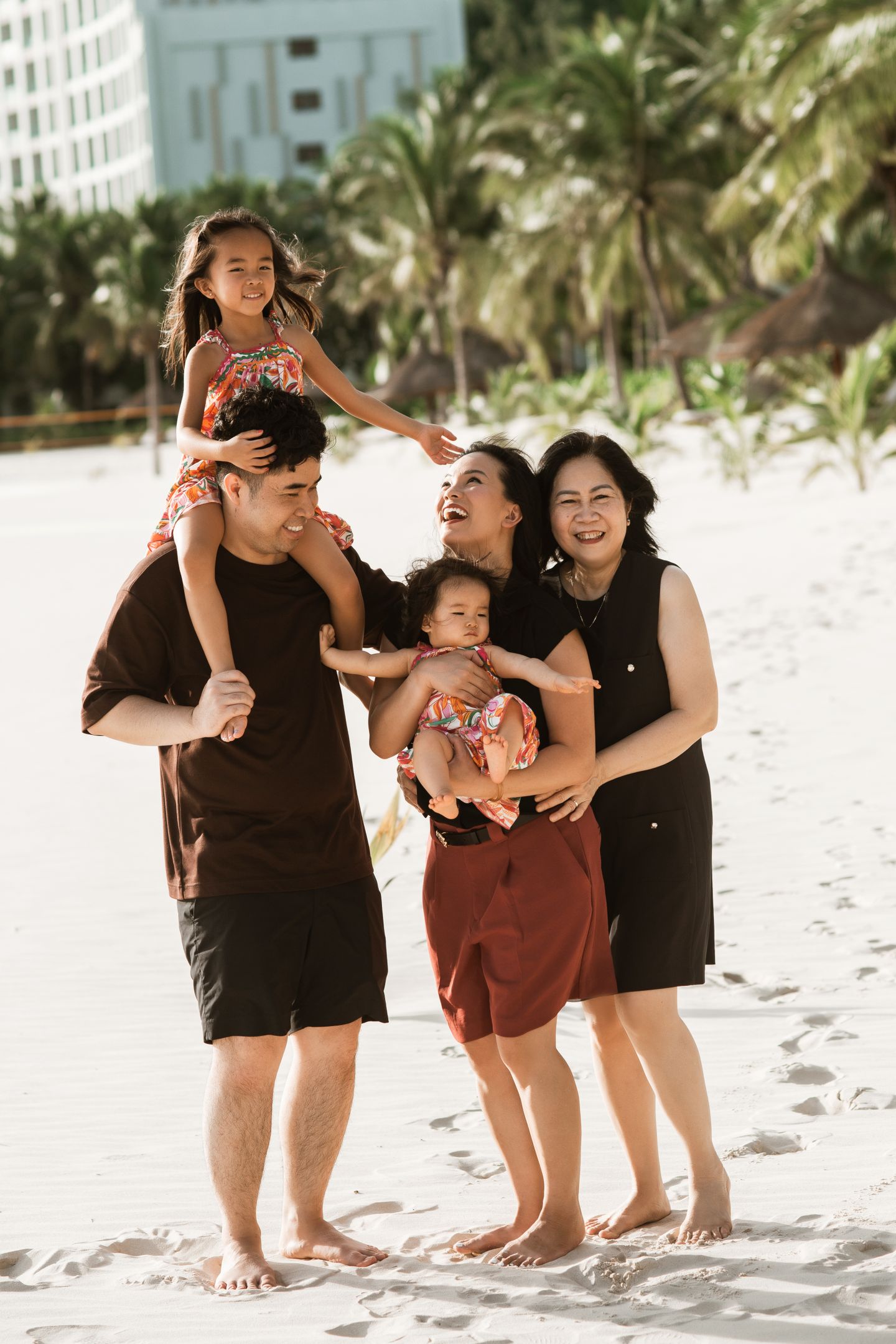 Thuy's family_Vinpearl Bay resort