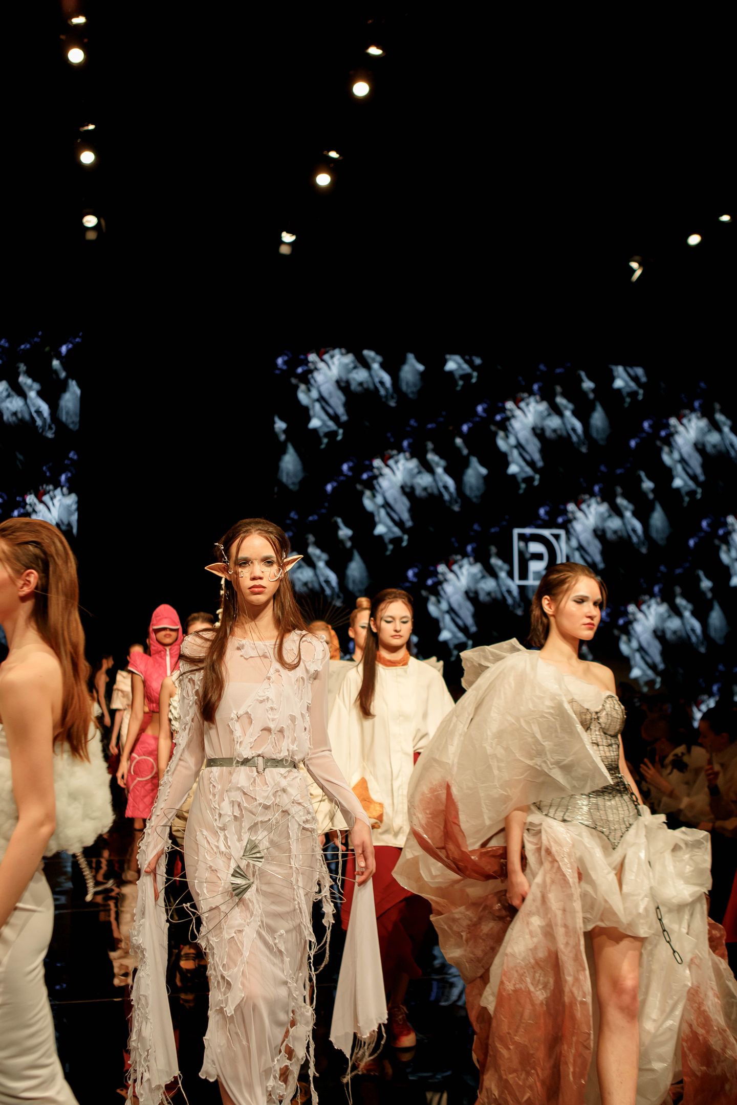 ST. PETERSBURG FASHION WEEK DH School