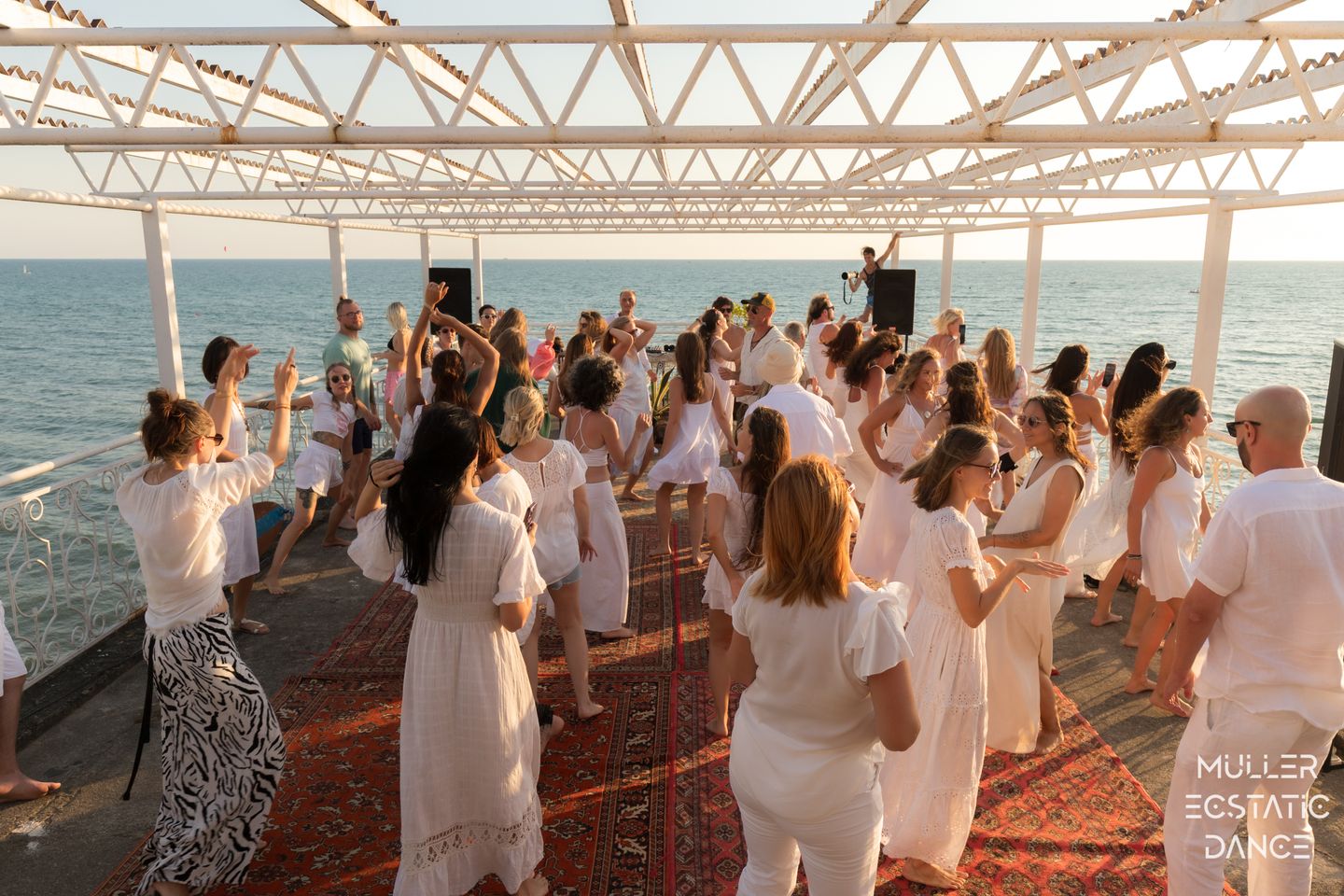 WHITE ECSTATIC DANCE | 27.07 | DJ AMAN