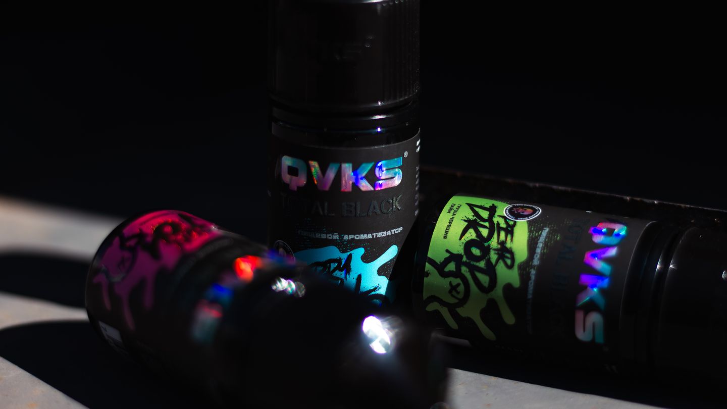 QVKS TOTAL BLACK