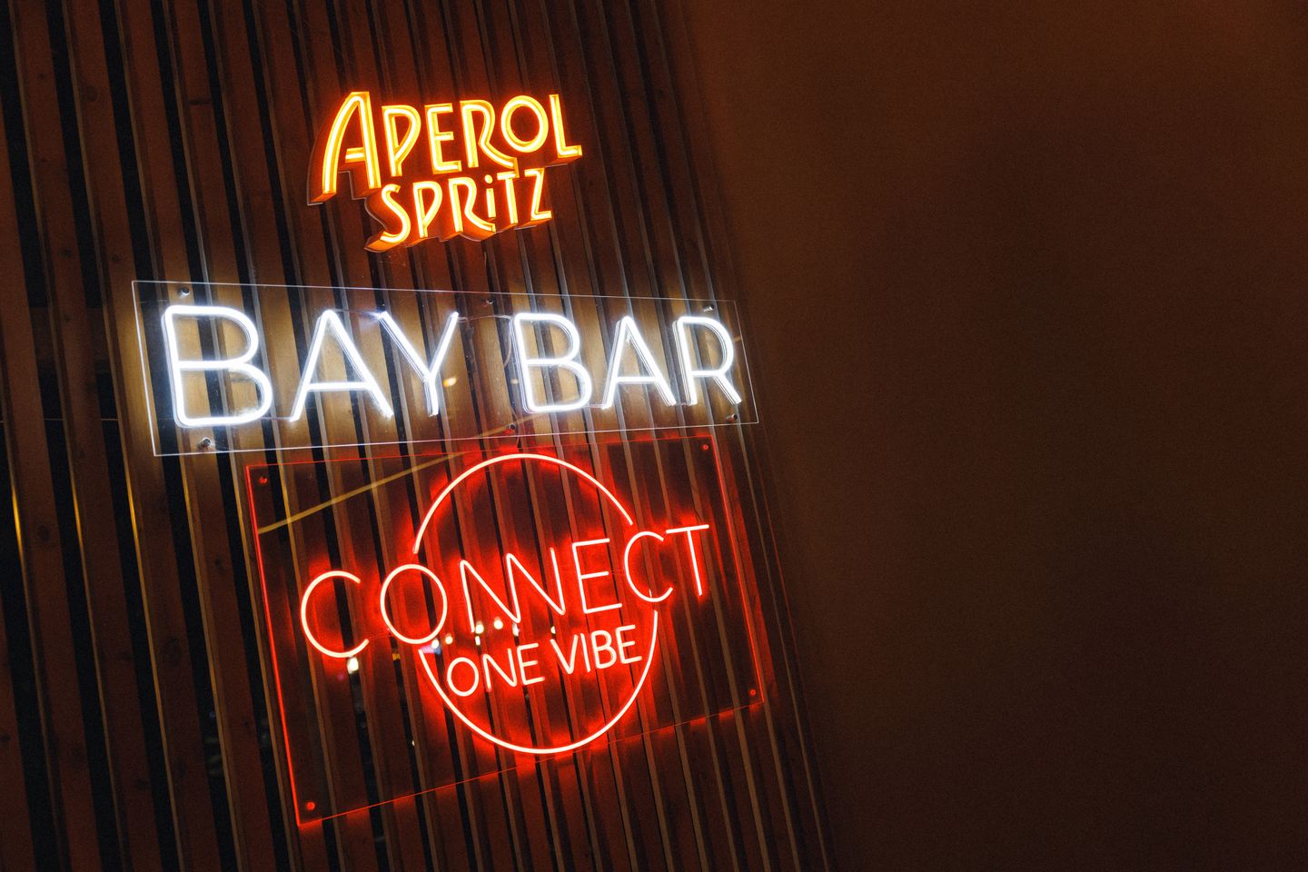 Bay Bar - CONNECT - Yarko.Dj & JULIA NOVA