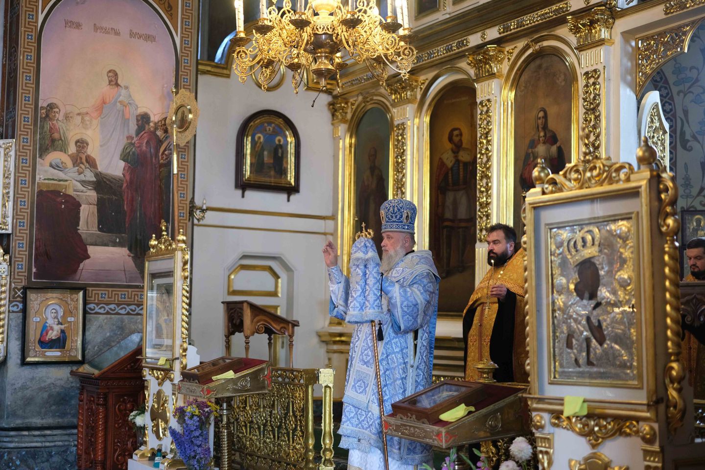 Акафист поясу Пресвятой Богородицы