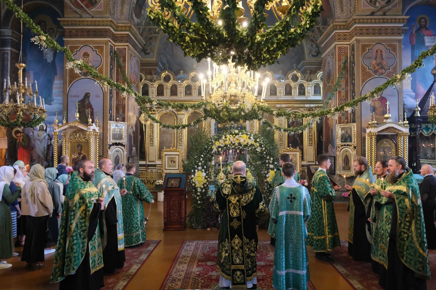 Акафист Святому Животворящему Духу