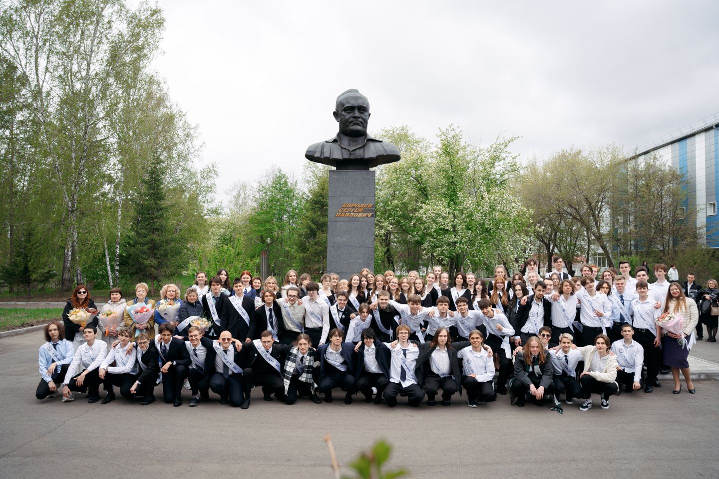 последний звонок школа космонавтики